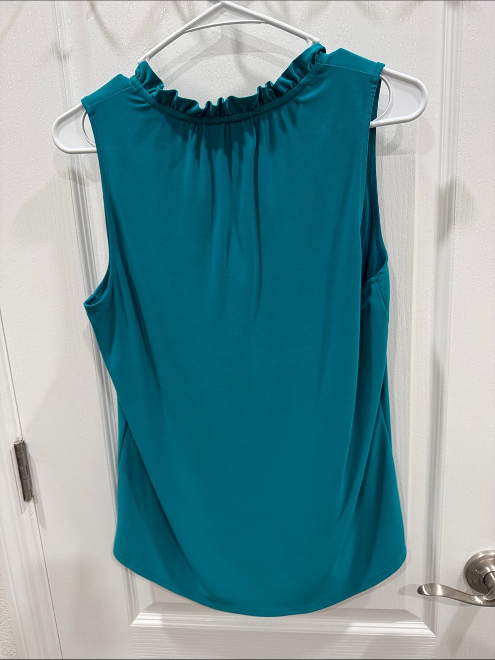 Ann Taylor Teal Sleeveless Ruffle-Neck Shell with Button Placket - Picture 2 of 3